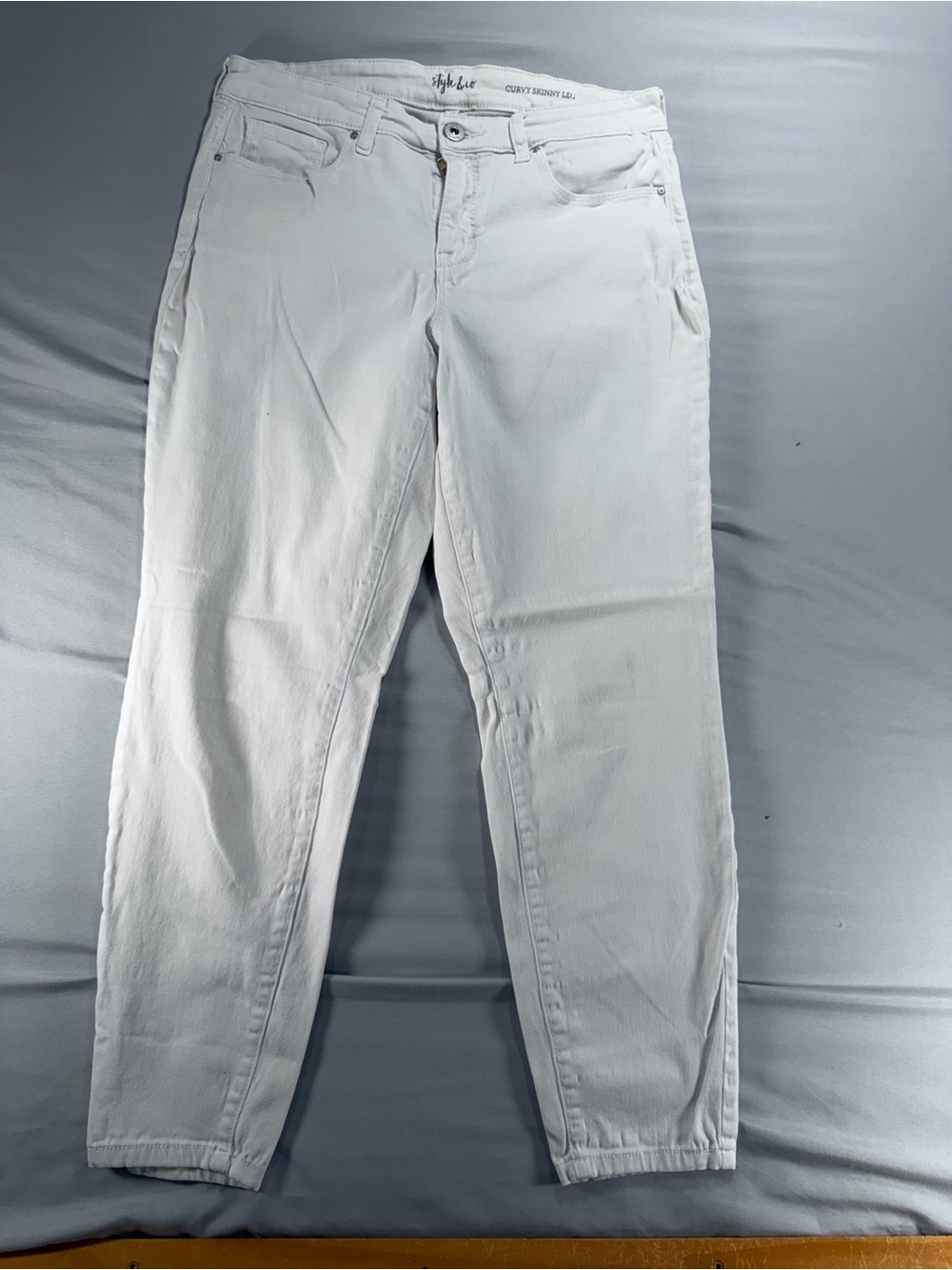 Women’s Style & Co. Curvy Skinny Leg White Jeans Size 8 Short #932